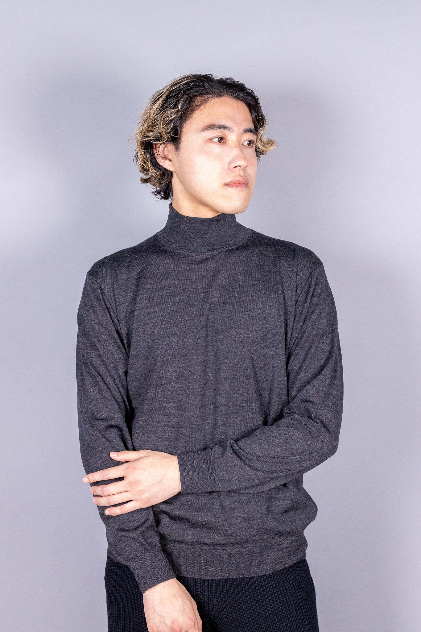 unnames.タートルネック gray