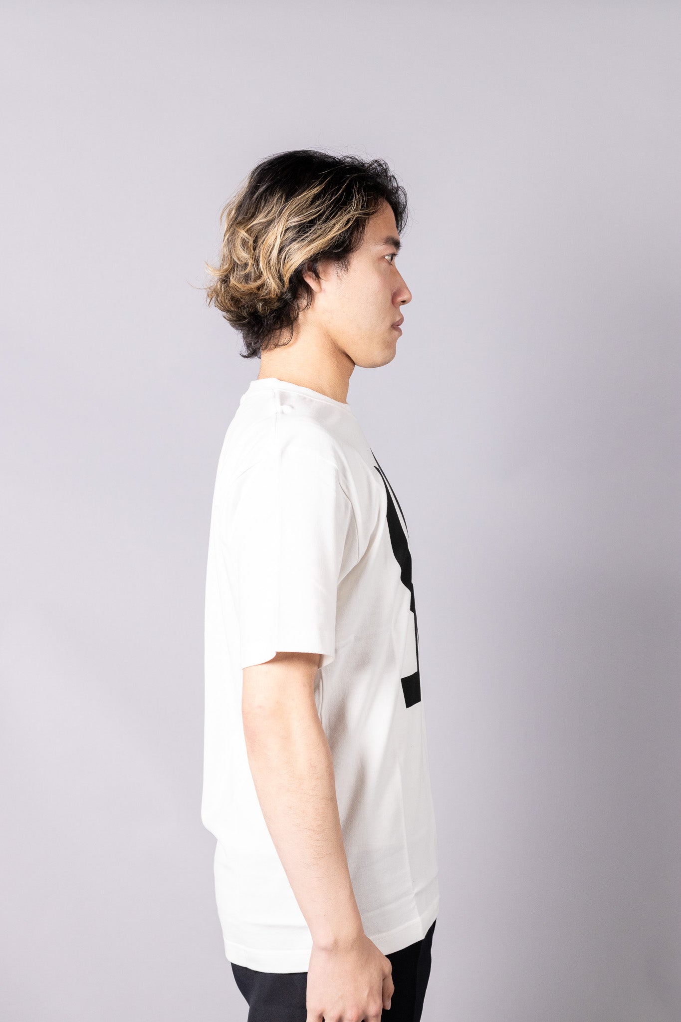 『unnames.』ロゴTシャツ  white