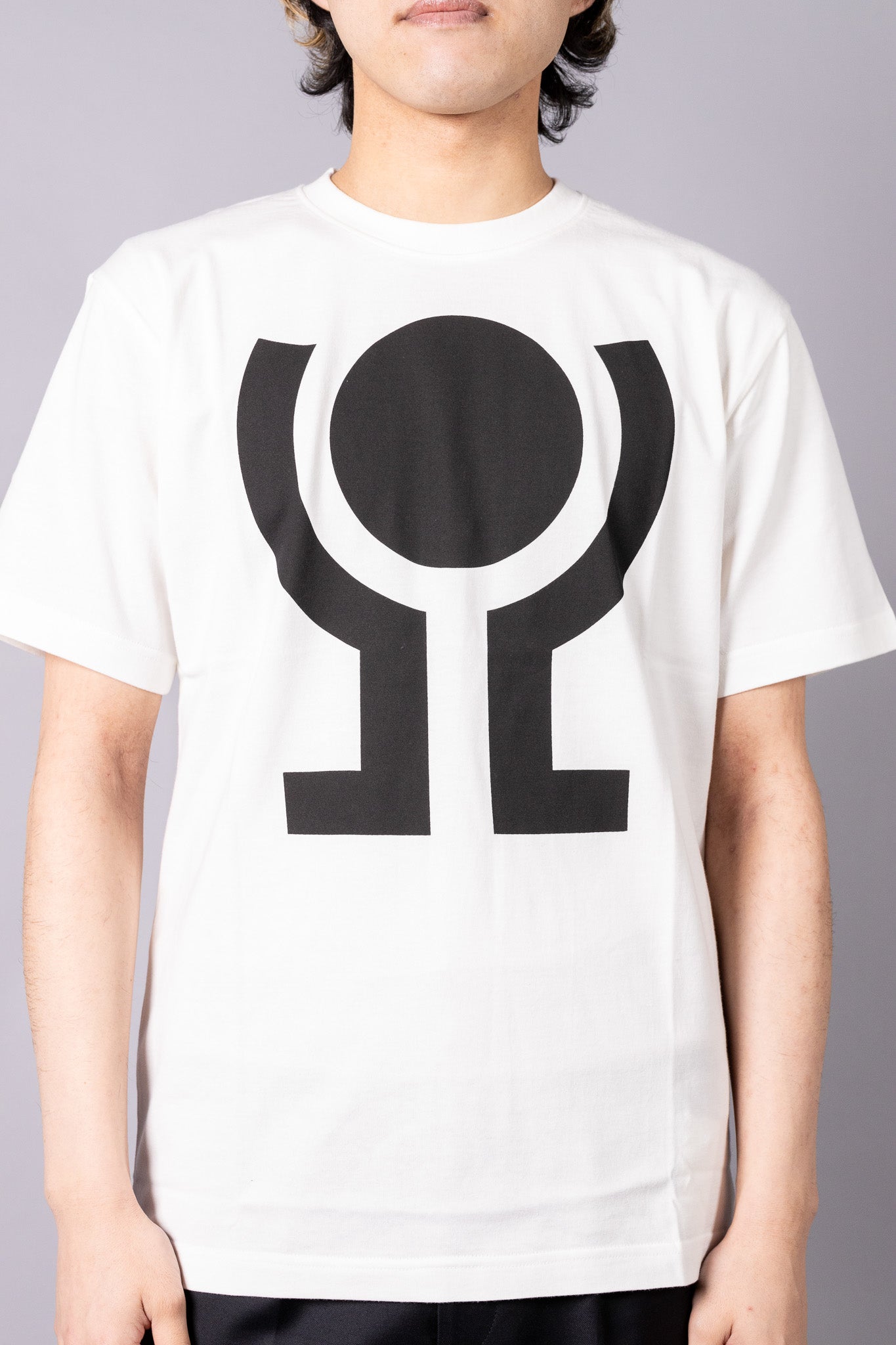 『unnames.』ロゴTシャツ  white