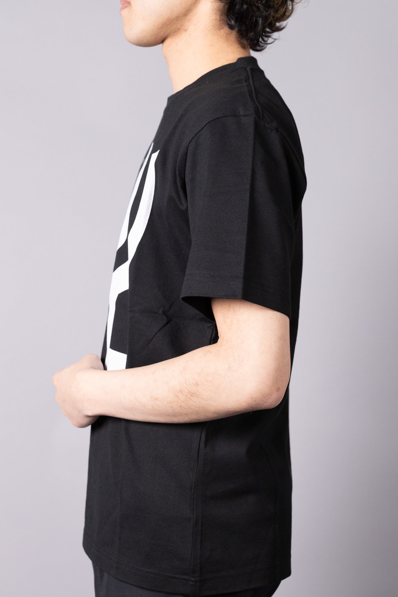 『unnames.』ロゴTシャツ  black