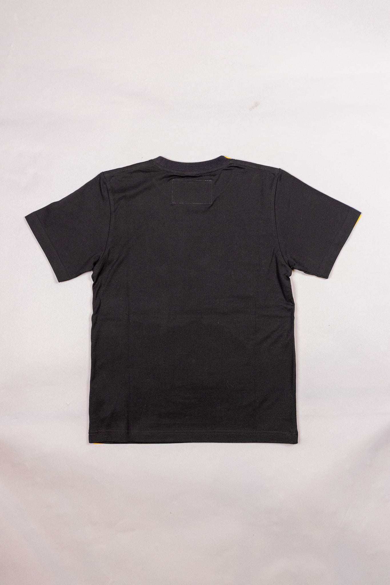 『unnames.』ロゴTシャツ  black