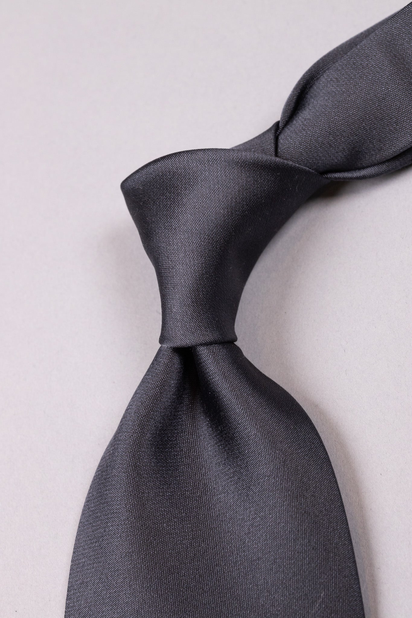 『unnames.』ロゴネクタイ   gray