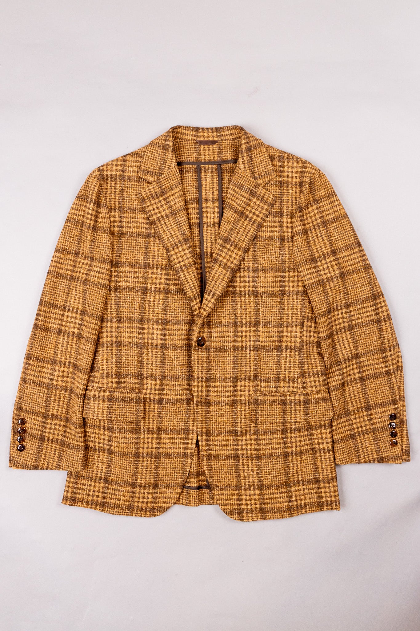 『unnames.』ジャケット　yellow brown