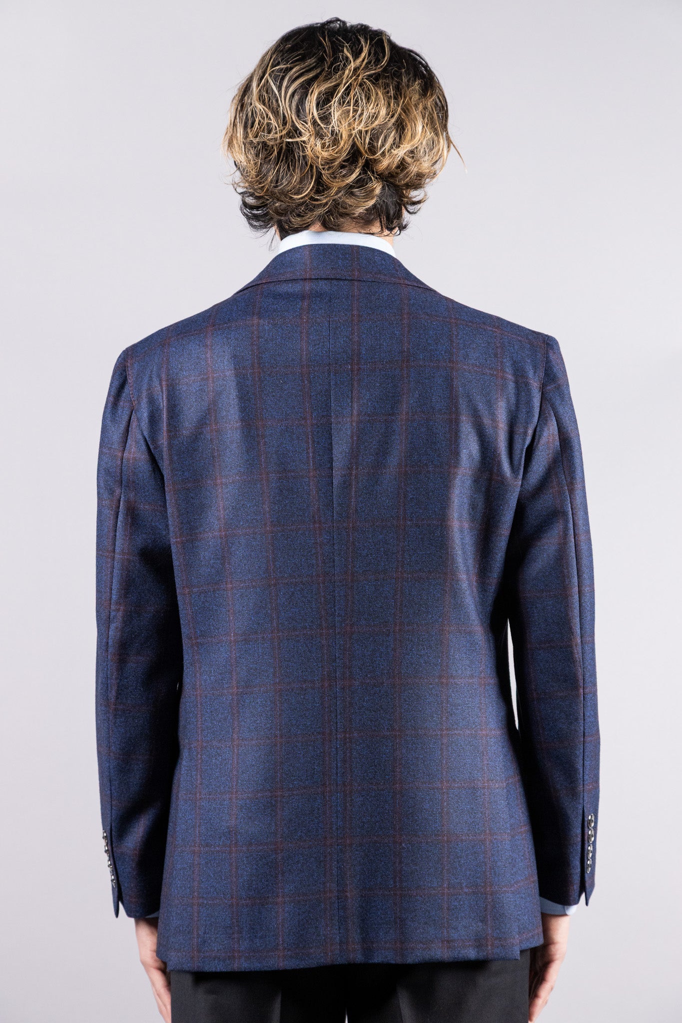 『unnames.』ジャケット　blue red