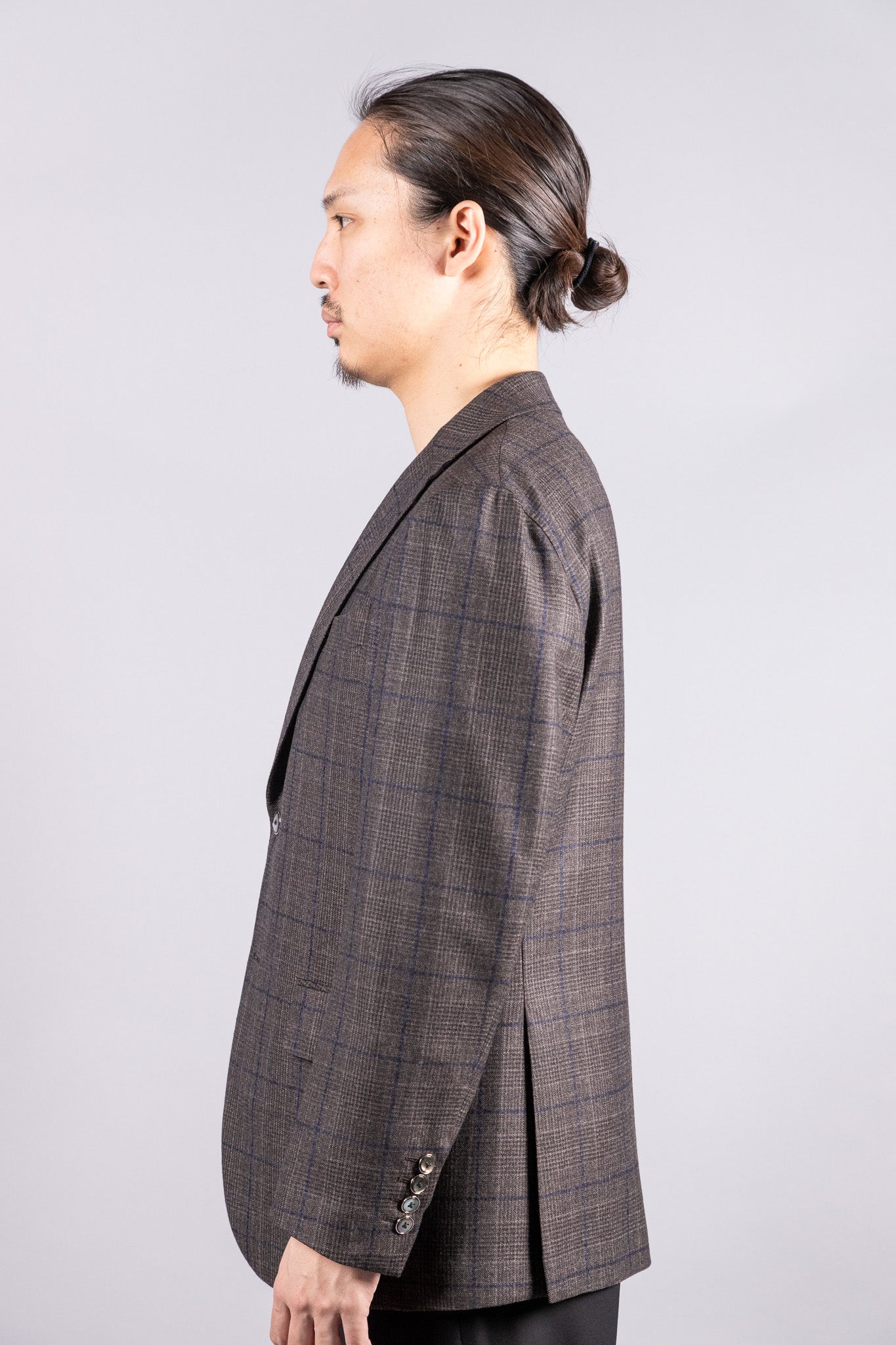 『unnames.』ジャケット　dark beige