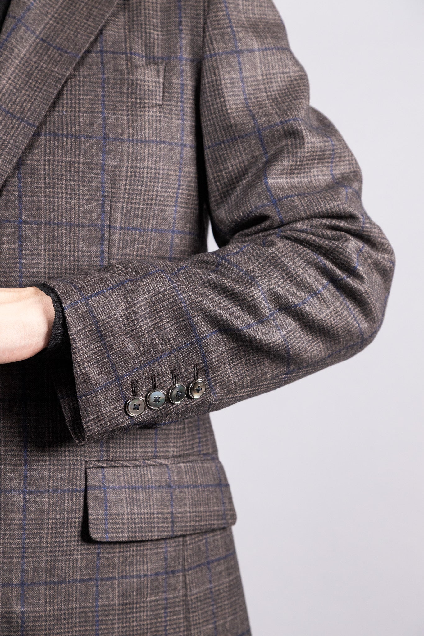 『unnames.』ジャケット　dark beige