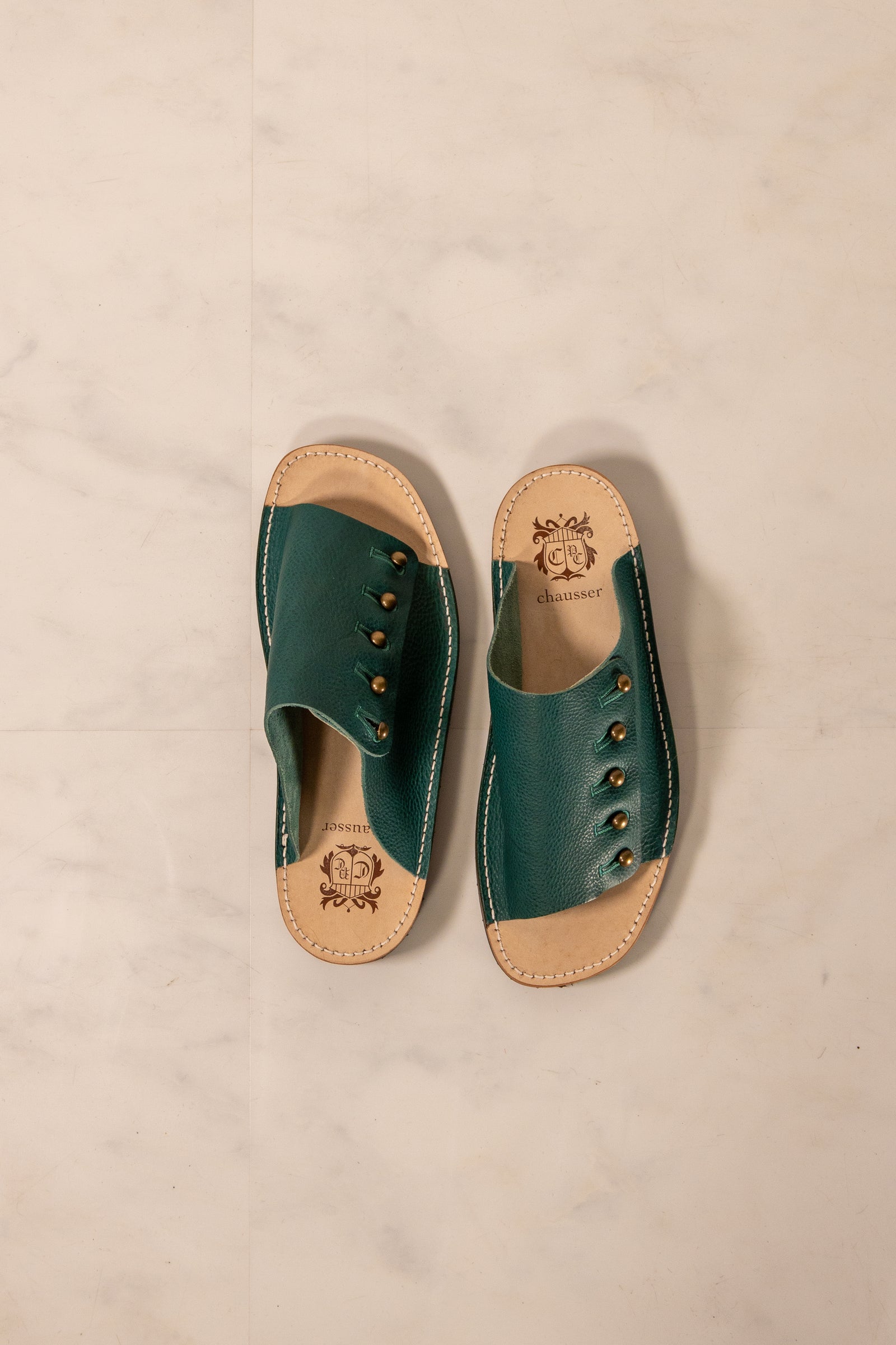 【chausser】BUTTON SANDALS BLUE