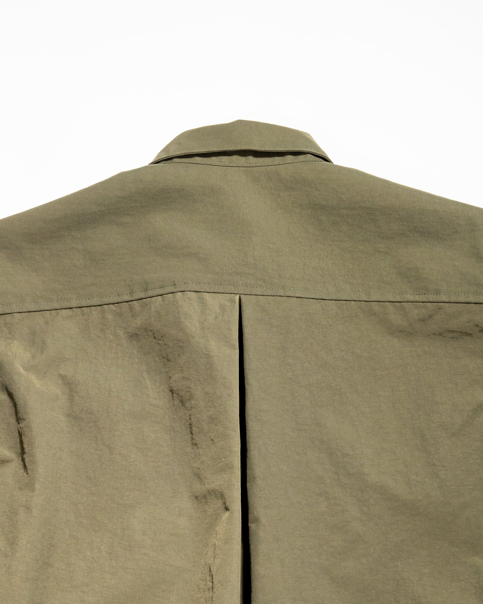 【予約販売】 『unnames.golf』テックシャツ khaki