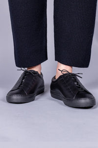 LEATHER LOW-CUT SNEAKERS / BL