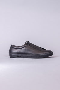 LEATHER LOW-CUT SNEAKERS / BL